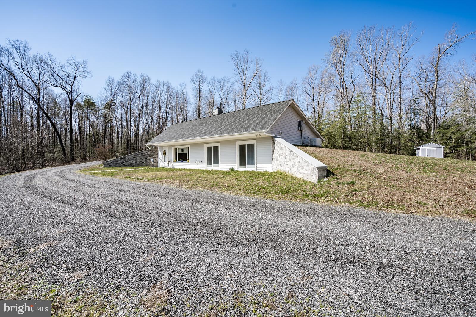 9019 Hancock Road Spotsylvania, VA 22553 - Photo 3 of 36 Gallery Image 3
