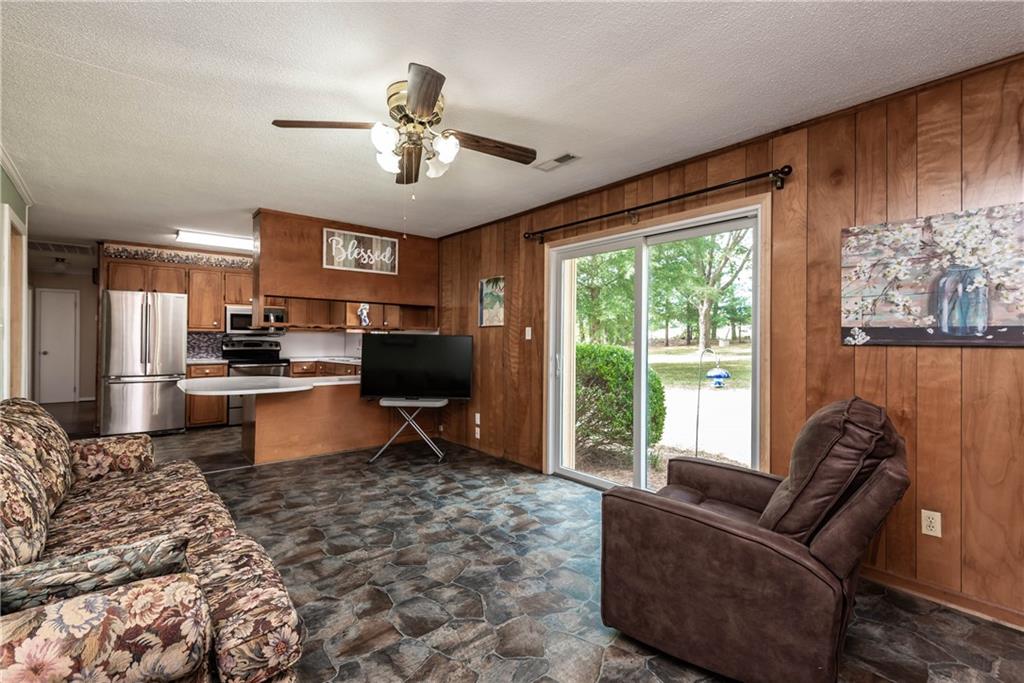 1520 Miller Street Conover, NC 28613 - Photo 6 of 21 Gallery Image 6