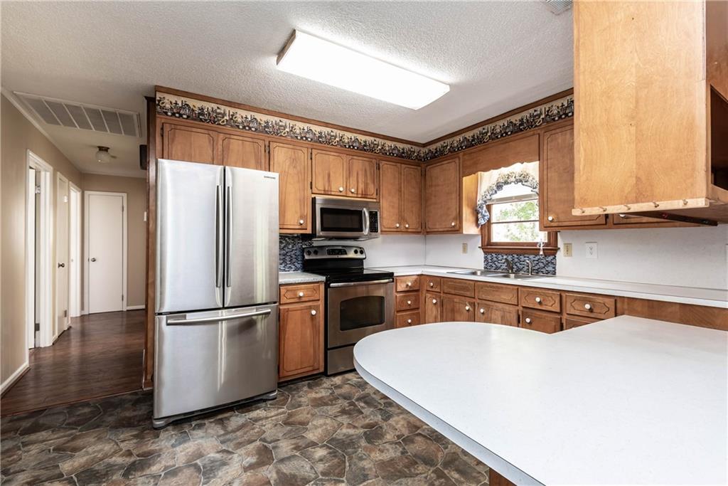 1520 Miller Street Conover, NC 28613 - Photo 7 of 21 Gallery Image 7