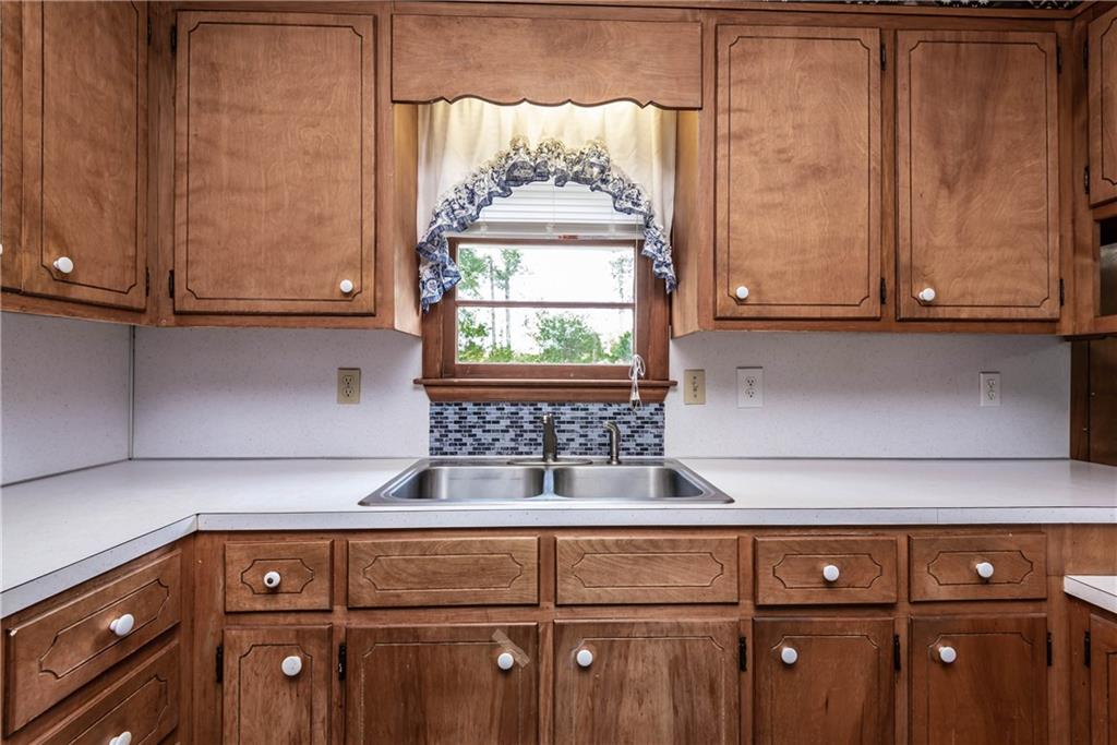 1520 Miller Street Conover, NC 28613 - Photo 9 of 21 Gallery Image 9