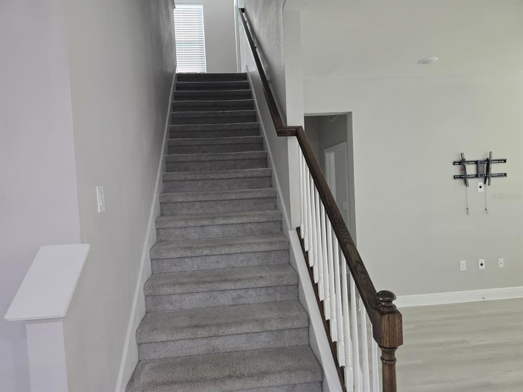 10916 Honor Road Tampa, FL 33625 - Photo 19 of 36 a view of entryway