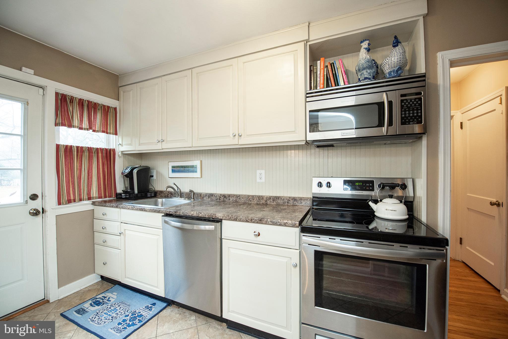 381 Old Eagle School Road Wayne, PA 19087 - Photo 8 of 22 Kitchen