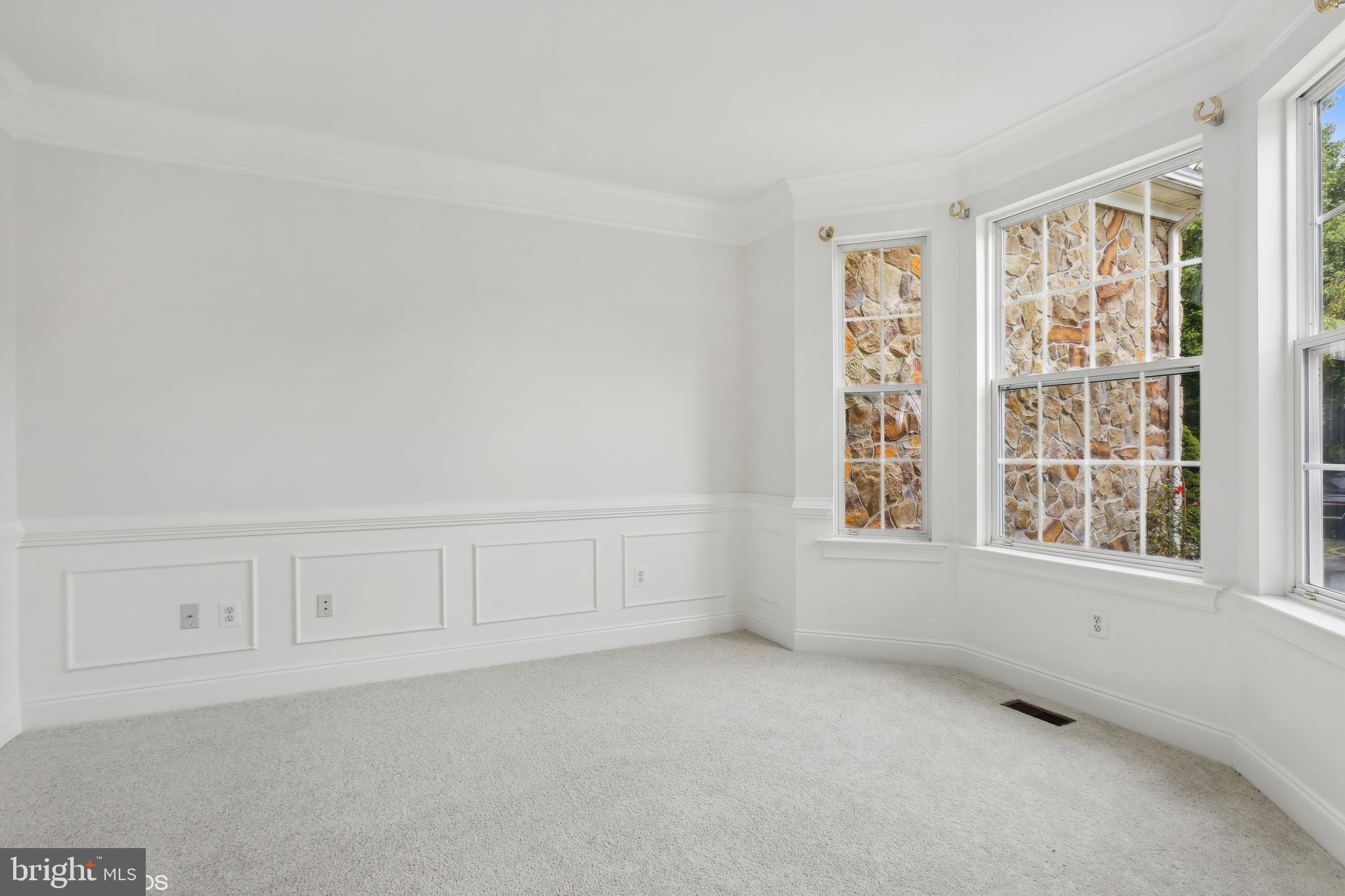 818 Hoods Mill Road Cooksville, MD 21723 - Photo 16 of 108 an empty room with windows