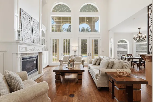 $1,600,000 | 8582 Highway 75, Huntsville, TX 77340