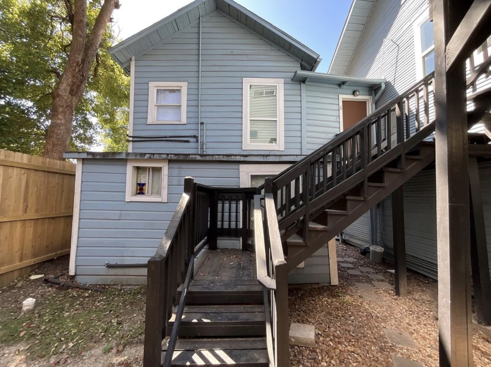 3403 Yupon Street Houston, TX 77006 - Photo 21 of 29 a view of entryway