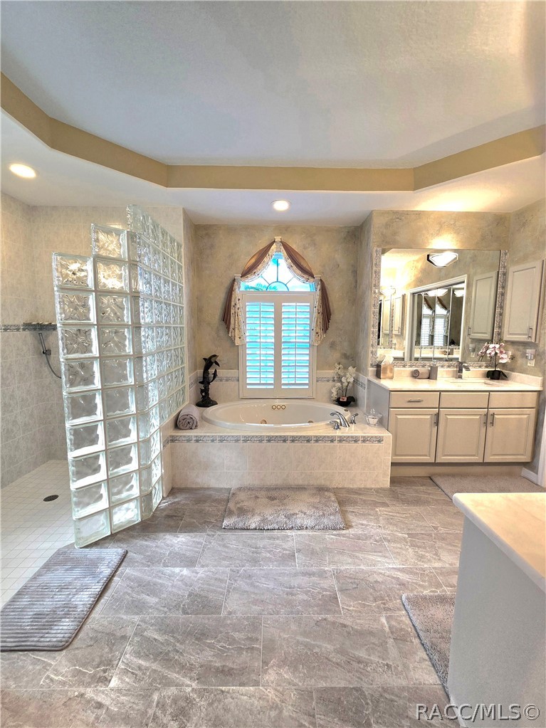 306 West Redsox Path Hernando, FL 34442 - Photo 17 of 44