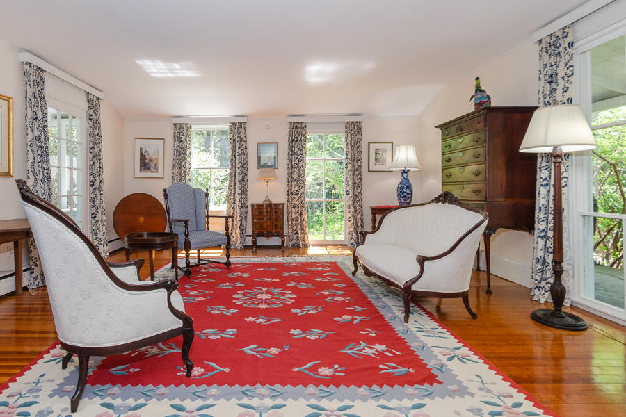 5 Moorings Road Marion, MA 02738 - Photo 10 of 36 Living Room