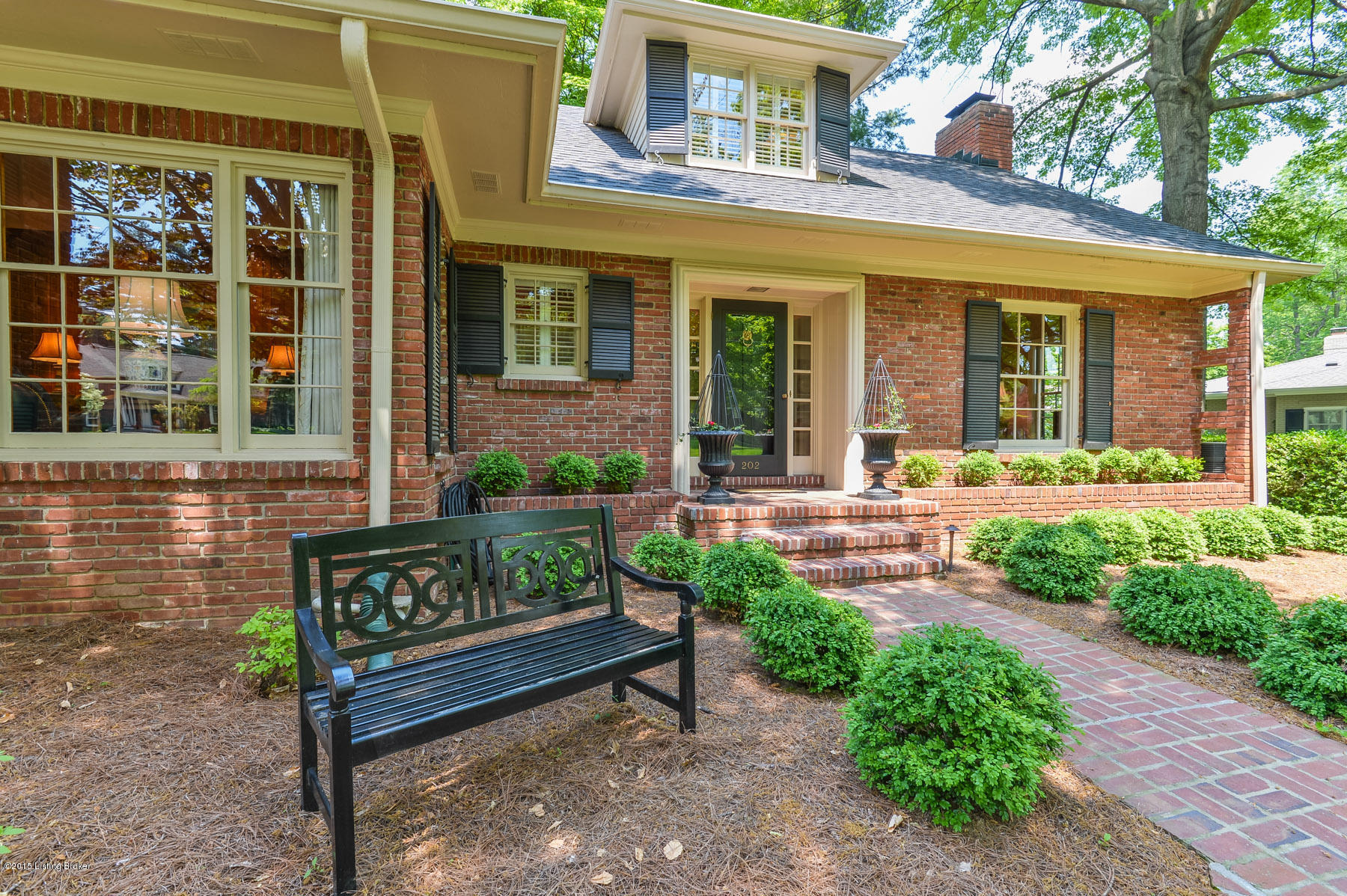 202 Council Road Louisville, KY 40207 - Photo 2 of 54 05
