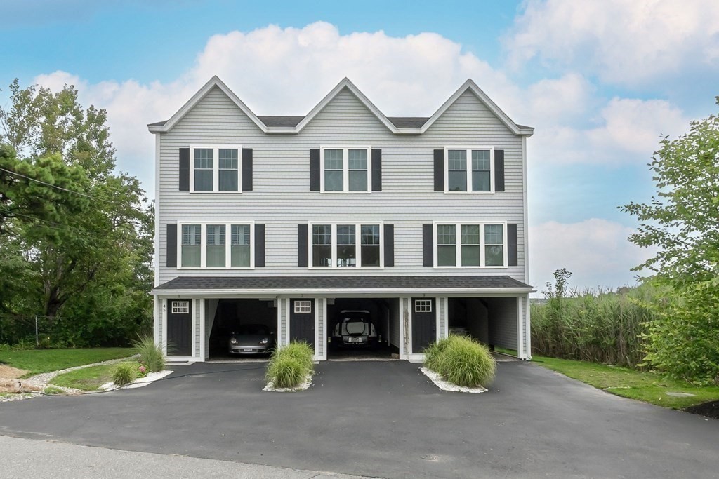 45 Old County Road, Unit 3 Salisbury, MA 01952 - Photo 3 of 42 Gallery Image 3
