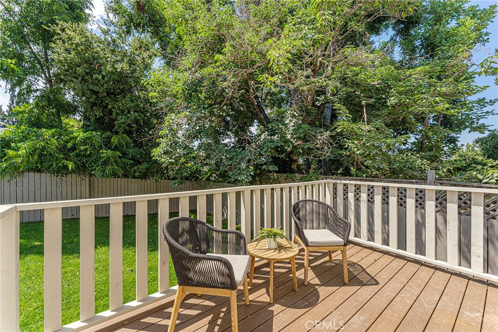 2628 Crestmoore Place Los Angeles, CA 90065 - Photo 13 of 14 a view of a chair in wooden deck