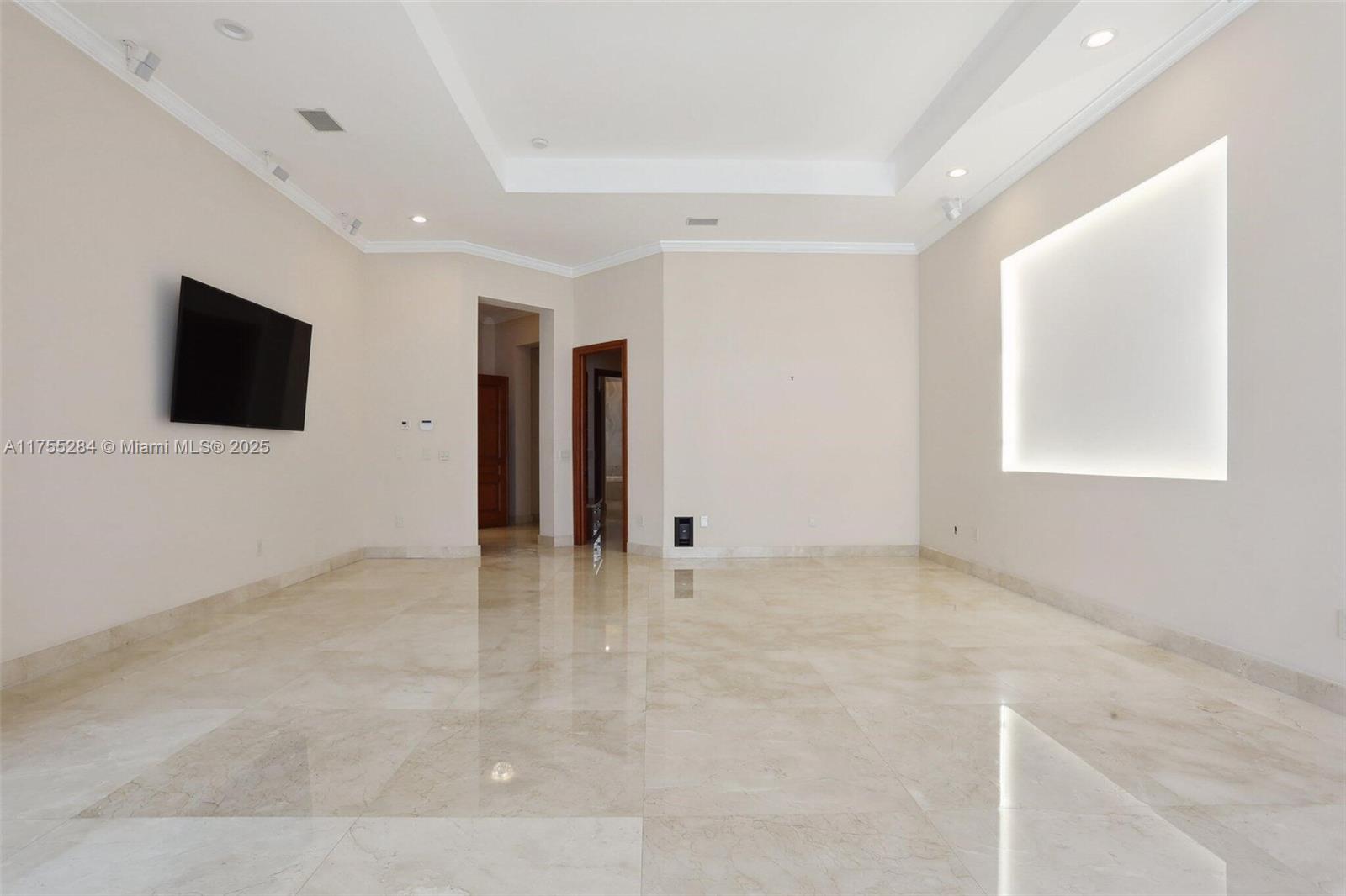 7480 Southwest 100th Street Pinecrest, FL 33156 - Photo 14 of 42