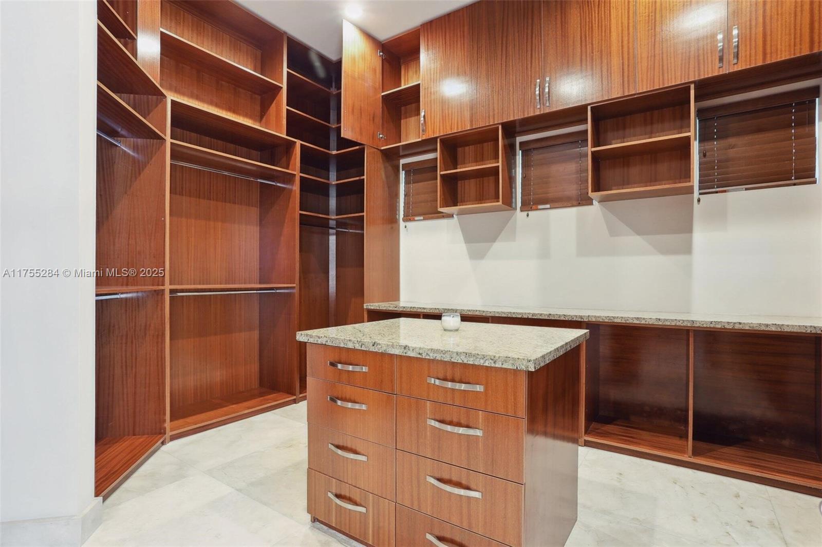 7480 Southwest 100th Street Pinecrest, FL 33156 - Photo 15 of 42