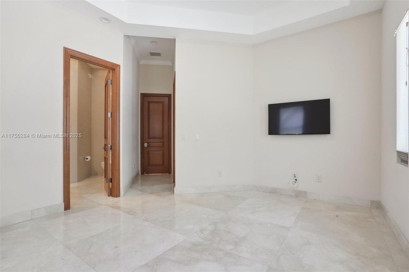 7480 Southwest 100th Street Pinecrest, FL 33156 - Photo 17 of 42