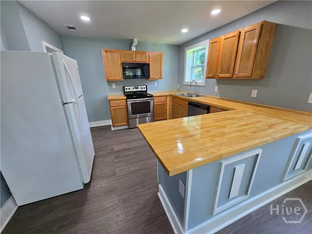 $1,995 | 1606 Reynolds Street, Savannah, GA 31401