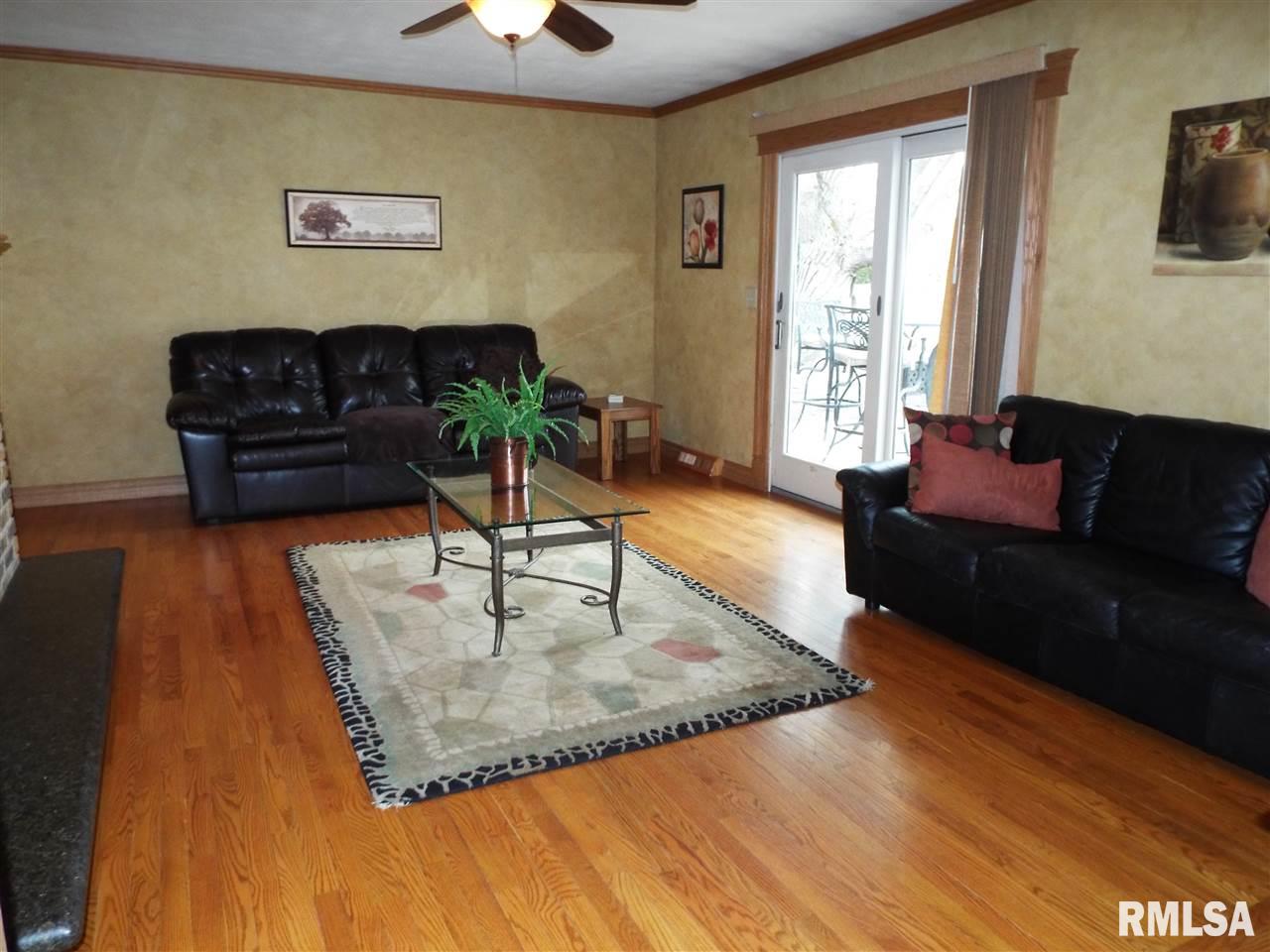 29 Forestview Road Morton, IL 61550 - Photo 8 of 30 Gallery Image 8