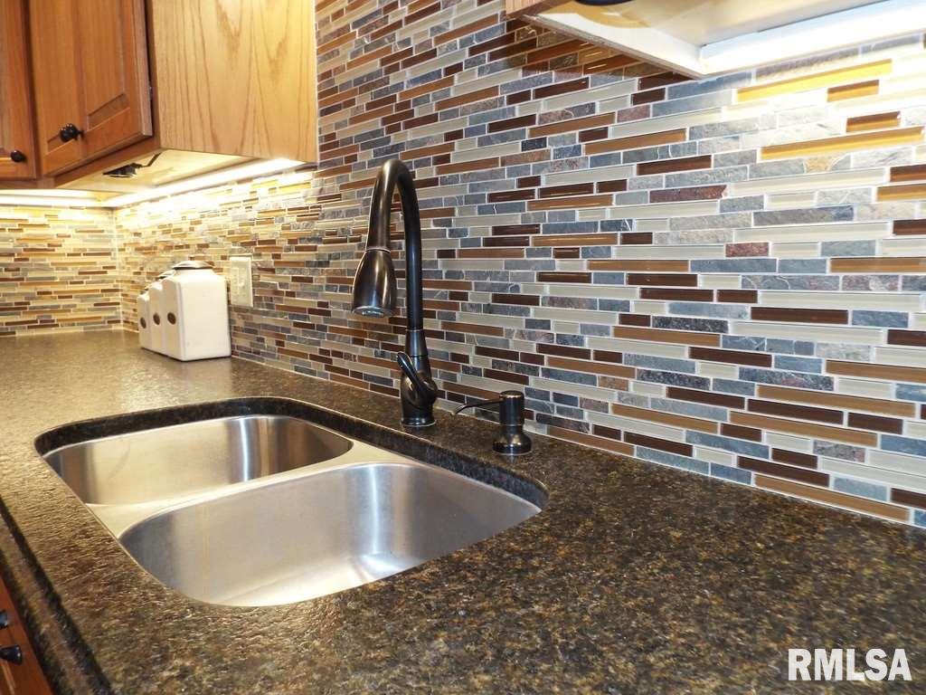 29 Forestview Road Morton, IL 61550 - Photo 10 of 30 Gallery Image 10