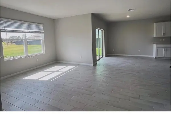 $2,300 | 30 1pl, Unit 3013, Cape Coral, FL 33914