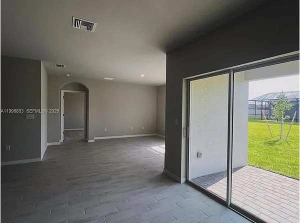 $2,300 | 30 1pl, Unit 3013, Cape Coral, FL 33914