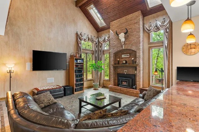 $899,990 | 5788 East 105th Place, Crown Point, IN 46307