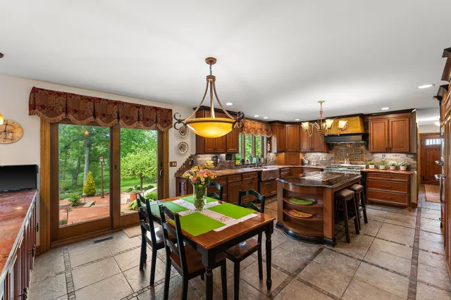 $899,990 | 5788 East 105th Place, Crown Point, IN 46307