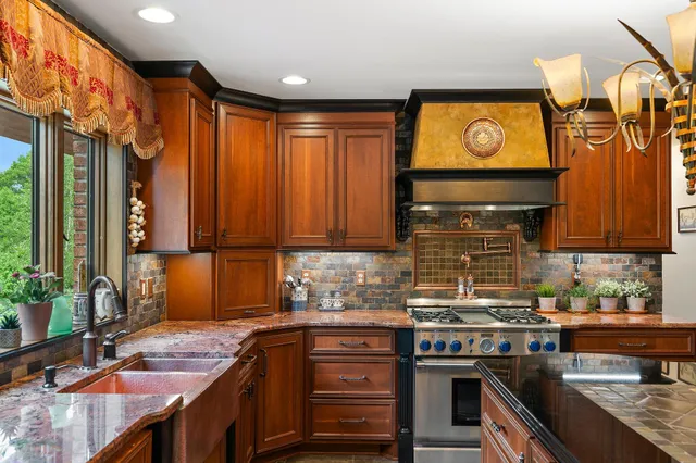 $899,990 | 5788 East 105th Place, Crown Point, IN 46307