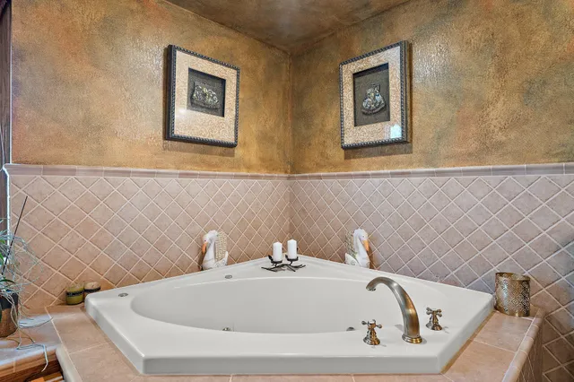 $899,990 | 5788 East 105th Place, Crown Point, IN 46307