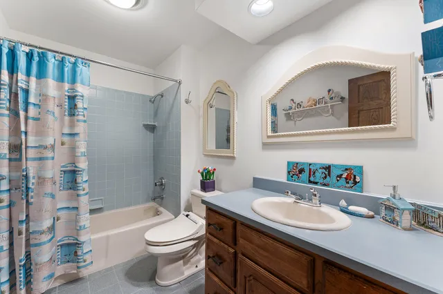 $899,990 | 5788 East 105th Place, Crown Point, IN 46307