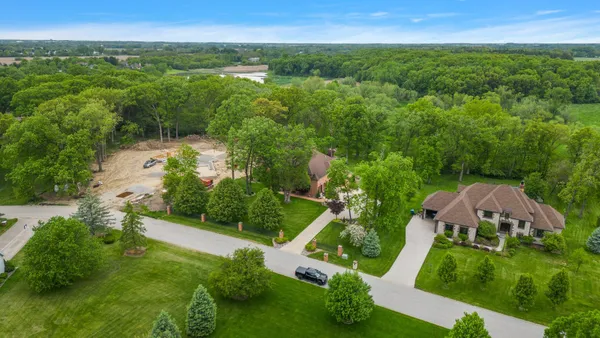 $899,990 | 5788 East 105th Place, Crown Point, IN 46307