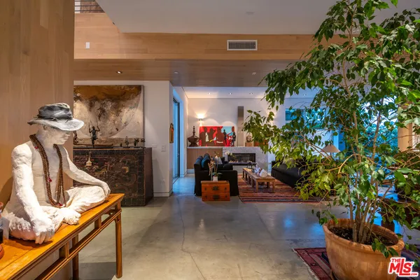 $29,000 | 716 Brooks Avenue, Venice, CA 90291