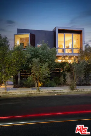 $29,000 | 716 Brooks Avenue, Venice, CA 90291