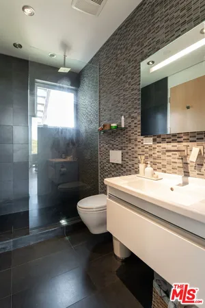 $29,000 | 716 Brooks Avenue, Venice, CA 90291