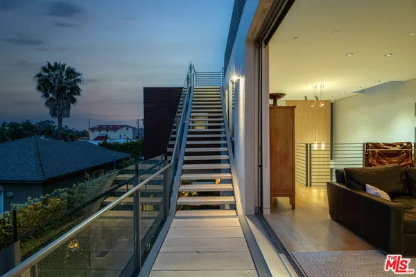 $29,000 | 716 Brooks Avenue, Venice, CA 90291