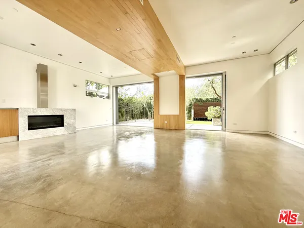 $29,000 | 716 Brooks Avenue, Venice, CA 90291