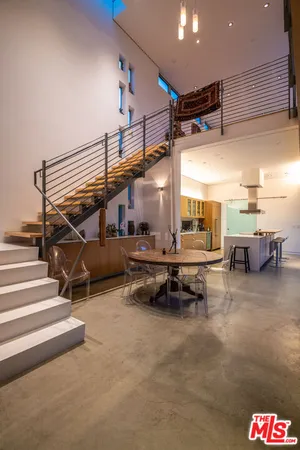 a view of entryway and hall