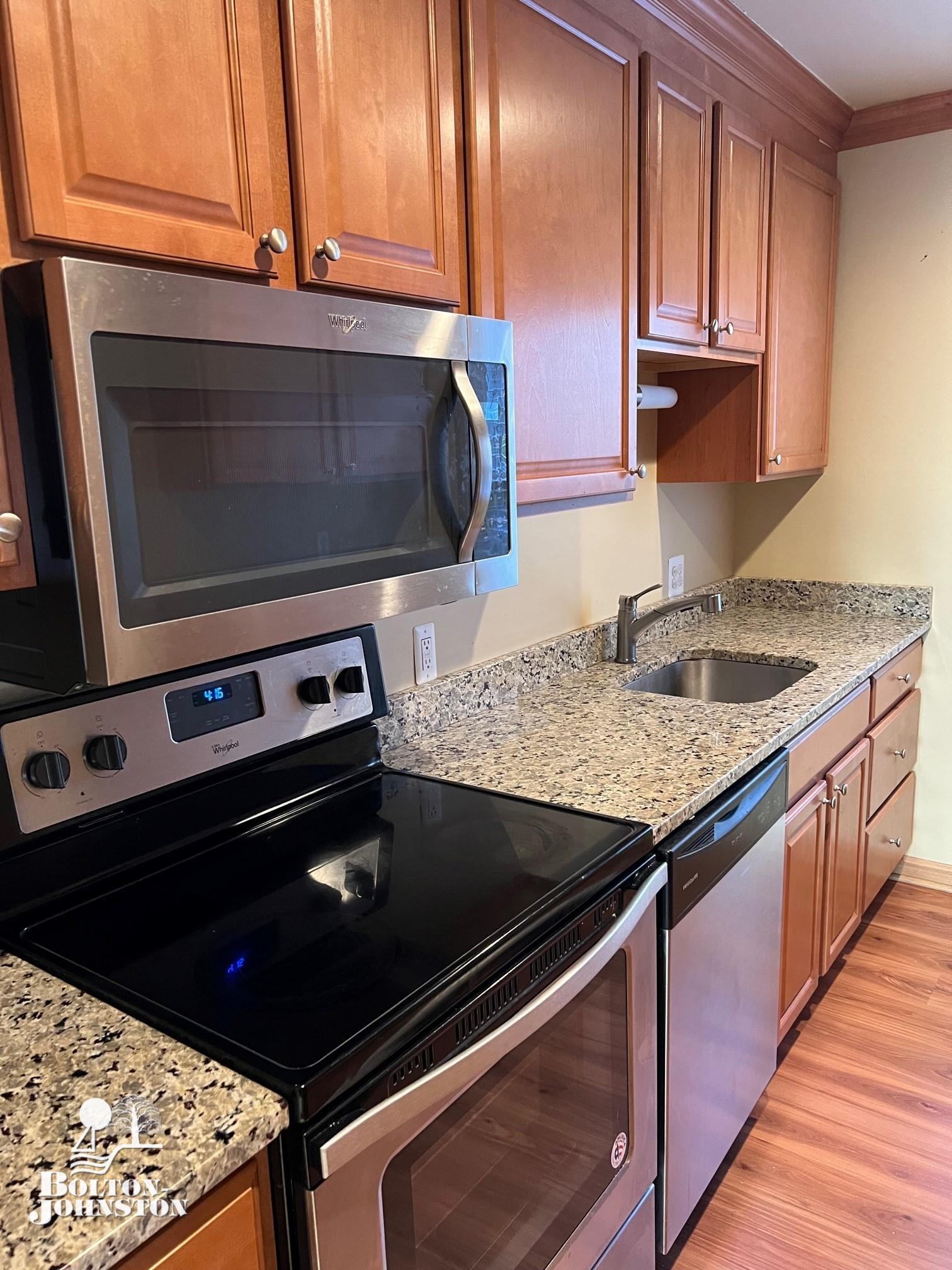 360 Rivard Boulevard Grosse Pointe, MI 48230 - Photo 8 of 16
