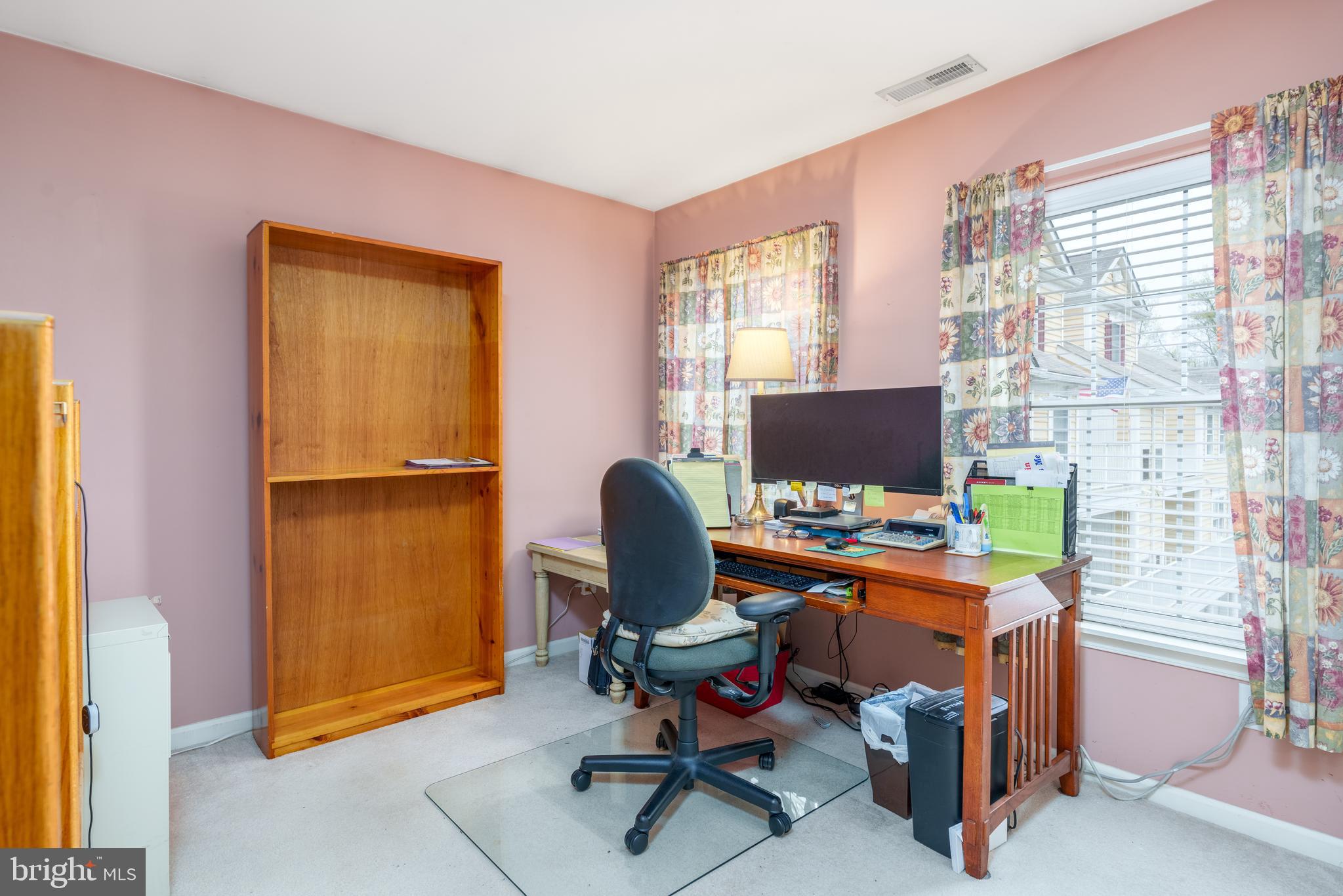 1305 Independence Way Newark, DE 19713 - Photo 14 of 25 a workspace with furniture and a window