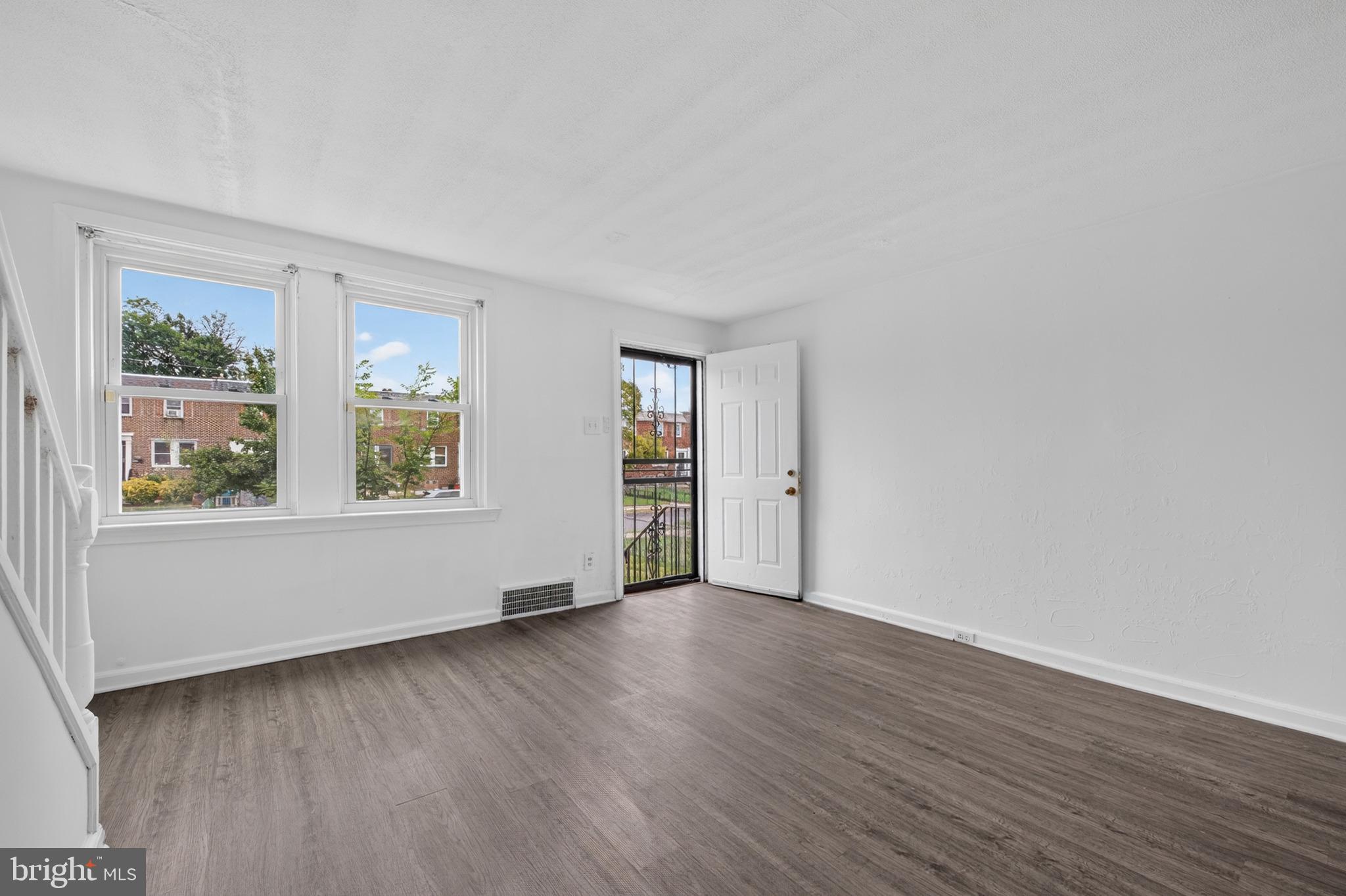 443 Raritan Street Camden, NJ 08105 - Photo 5 of 18 Gallery Image 5