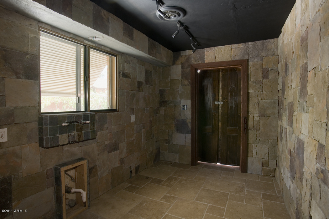 6804 North Joshua Tree Lane Paradise Valley, AZ 85253 - Photo 9 of 17 Wine Room