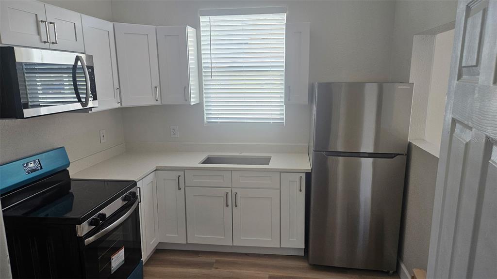 2524 West Chestnut Street Tampa, FL 33607 - Photo 4 of 12