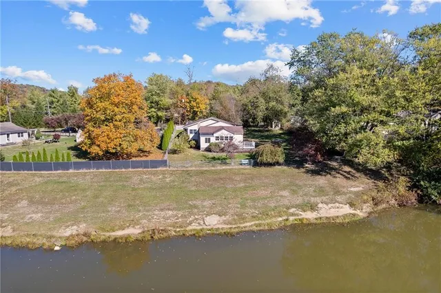 a view of a houses with outdoor space
