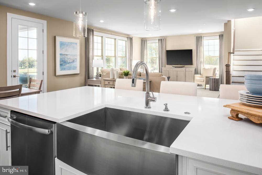 7124 Tranquility Road Laurel, MD 20723 - Photo 9 of 25 Kitchen