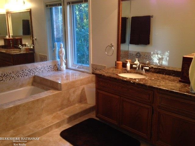 3787 Summit Ridge Drive Rochester Hills, MI 48306 - Photo 19 of 33