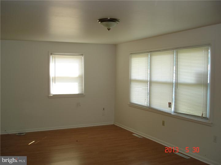216 North Brownleaf Road Newark, DE 19713 - Photo 3 of 12