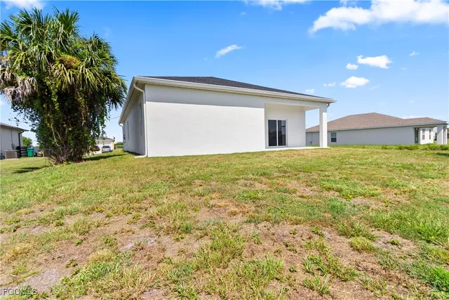 $374,900 | 9047 Maywood Circle, LaBelle, FL 33935