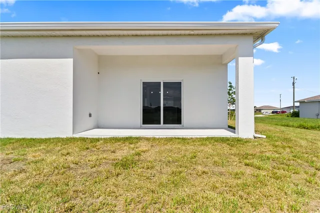 $374,900 | 9047 Maywood Circle, LaBelle, FL 33935