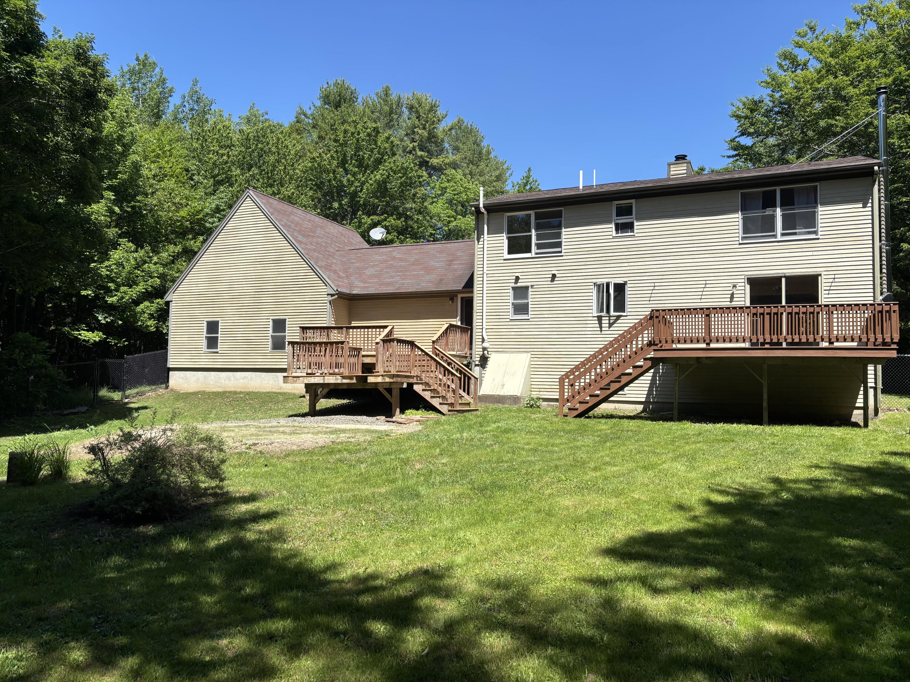 17 Curtis Road Freeport, ME 04032 - Photo 3 of 32 3) 72699-6a28a3191a412