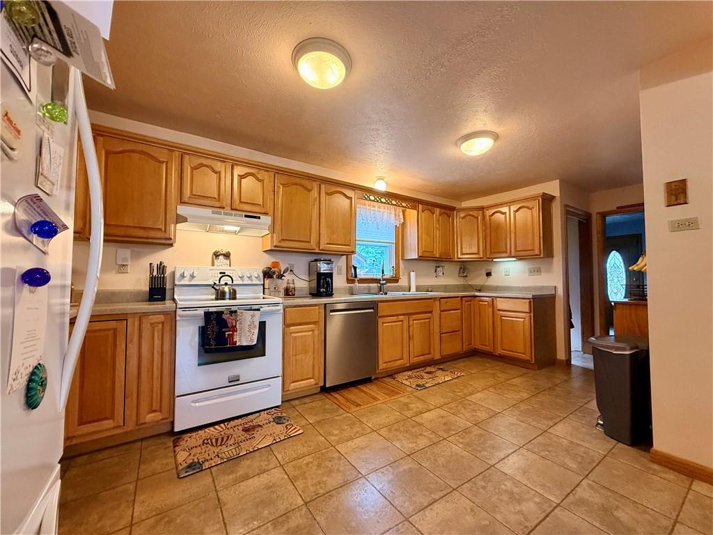 627 Butler Road Kittanning, PA 16201 - Photo 9 of 18 Another view of the kitchen
