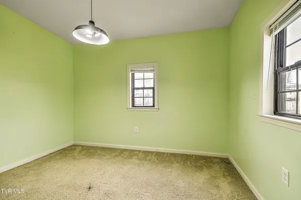 $179,900 | 12338 Reedy Creek Road, Bristol, VA 24202