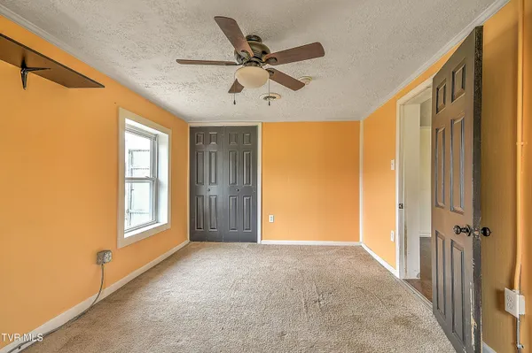 $179,900 | 12338 Reedy Creek Road, Bristol, VA 24202