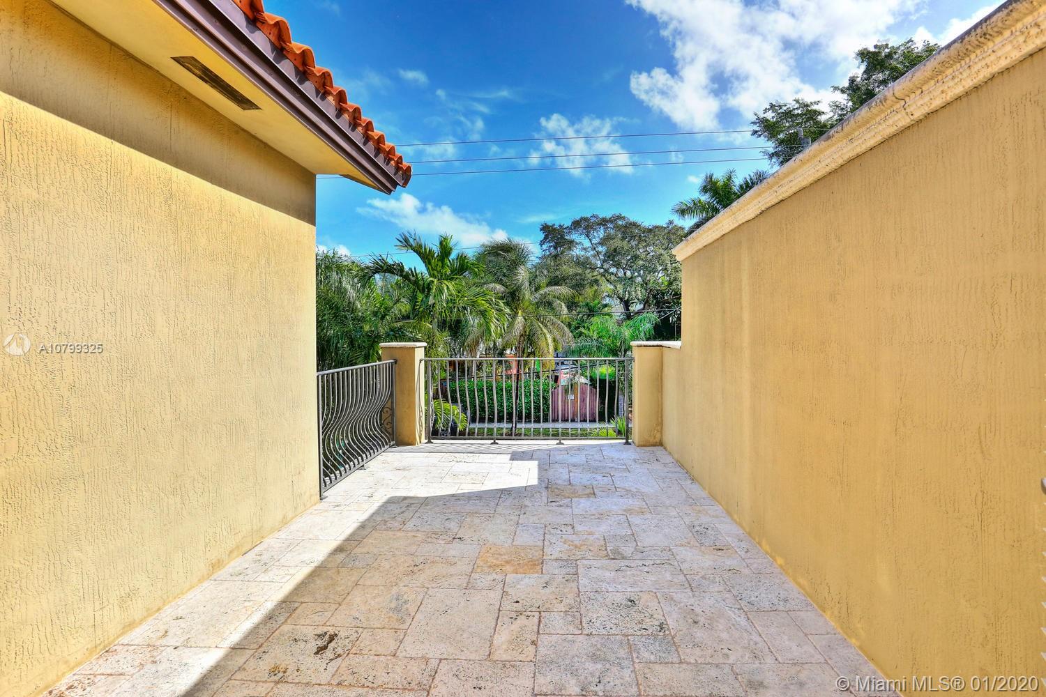 3170 Matilda Street, Unit 3170 Coconut Grove, FL 33133 - Photo 15 of 21